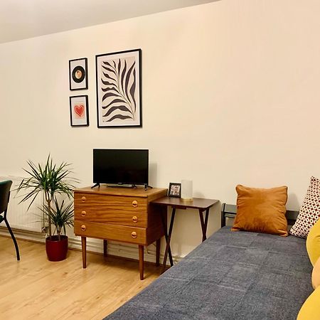 London Apartment Finsbury Park Zone 2 - 10 Minutes To Central Londyn Zewnętrze zdjęcie